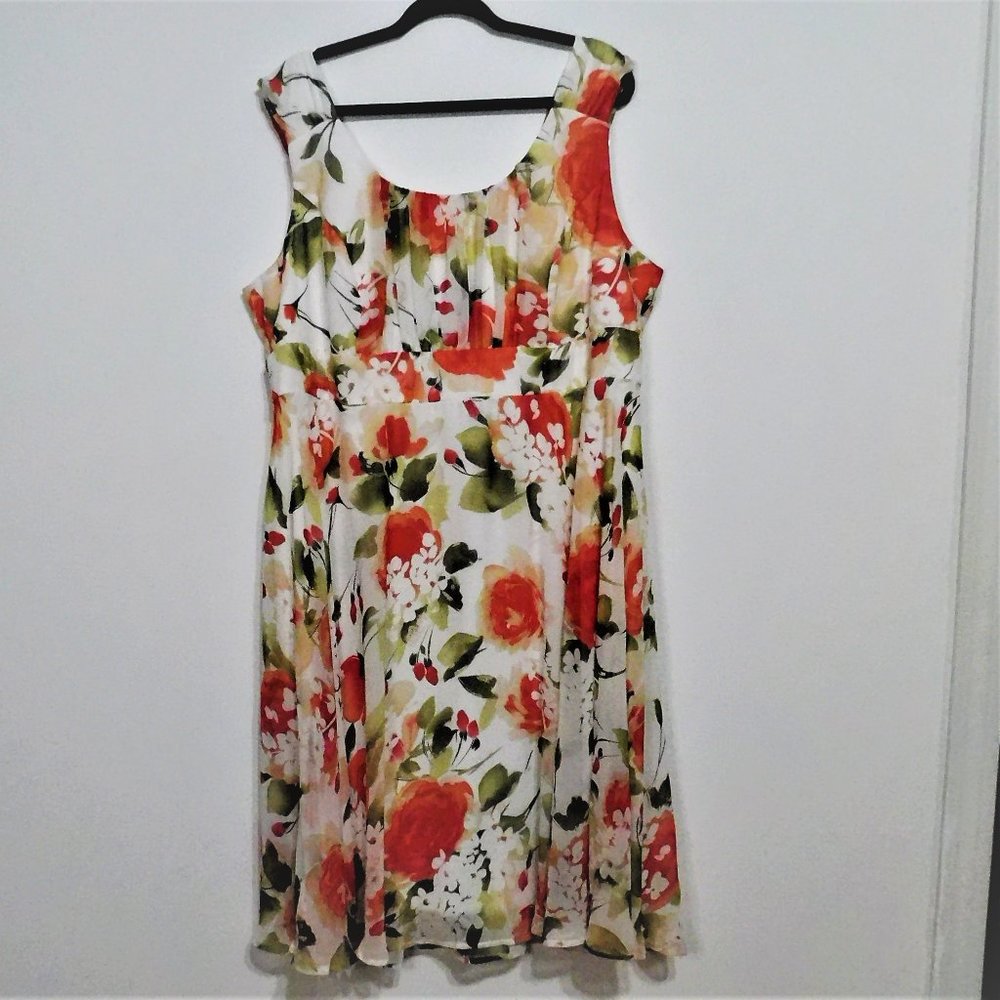 North Style Rose Garden Chiffon Dress - Picture 2 of 6
